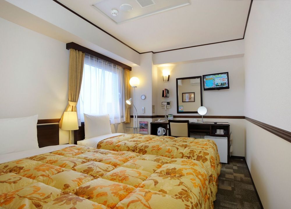 Toyoko Inn Tokyo Yamanote Sen Otsuka Eki Kita Guchi No 2 Dış mekan fotoğraf