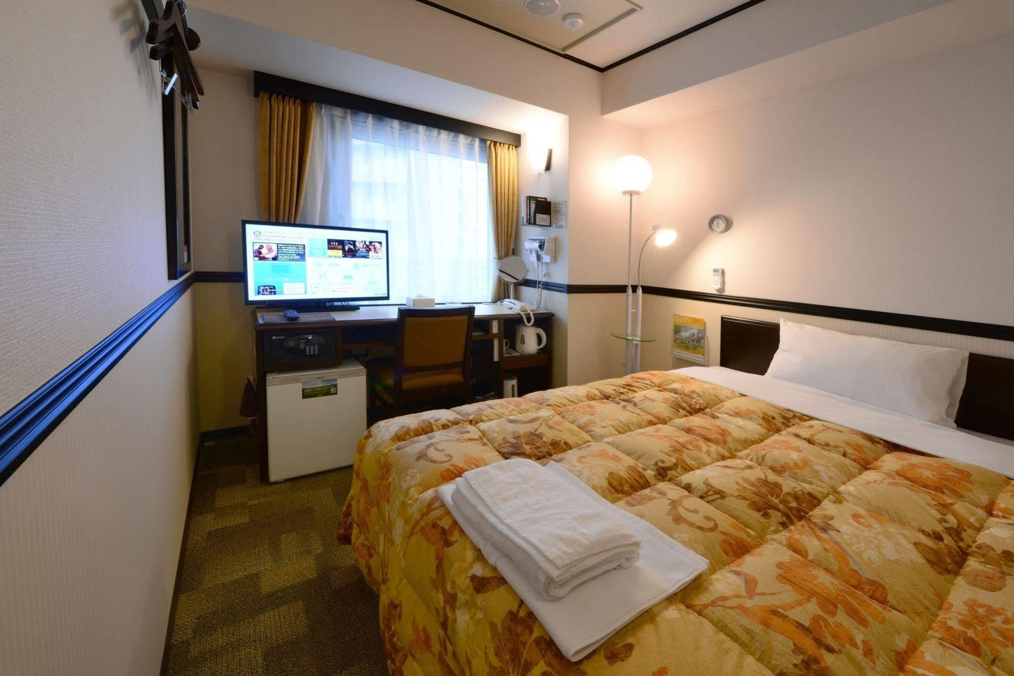 Toyoko Inn Tokyo Yamanote Sen Otsuka Eki Kita Guchi No 2 Dış mekan fotoğraf